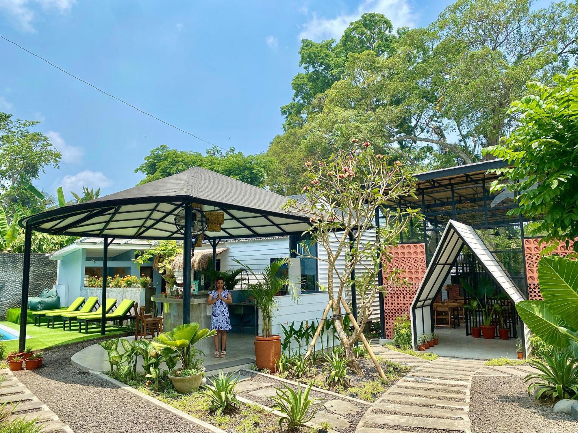 The Jungle Hostel Canggu Exterior photo
