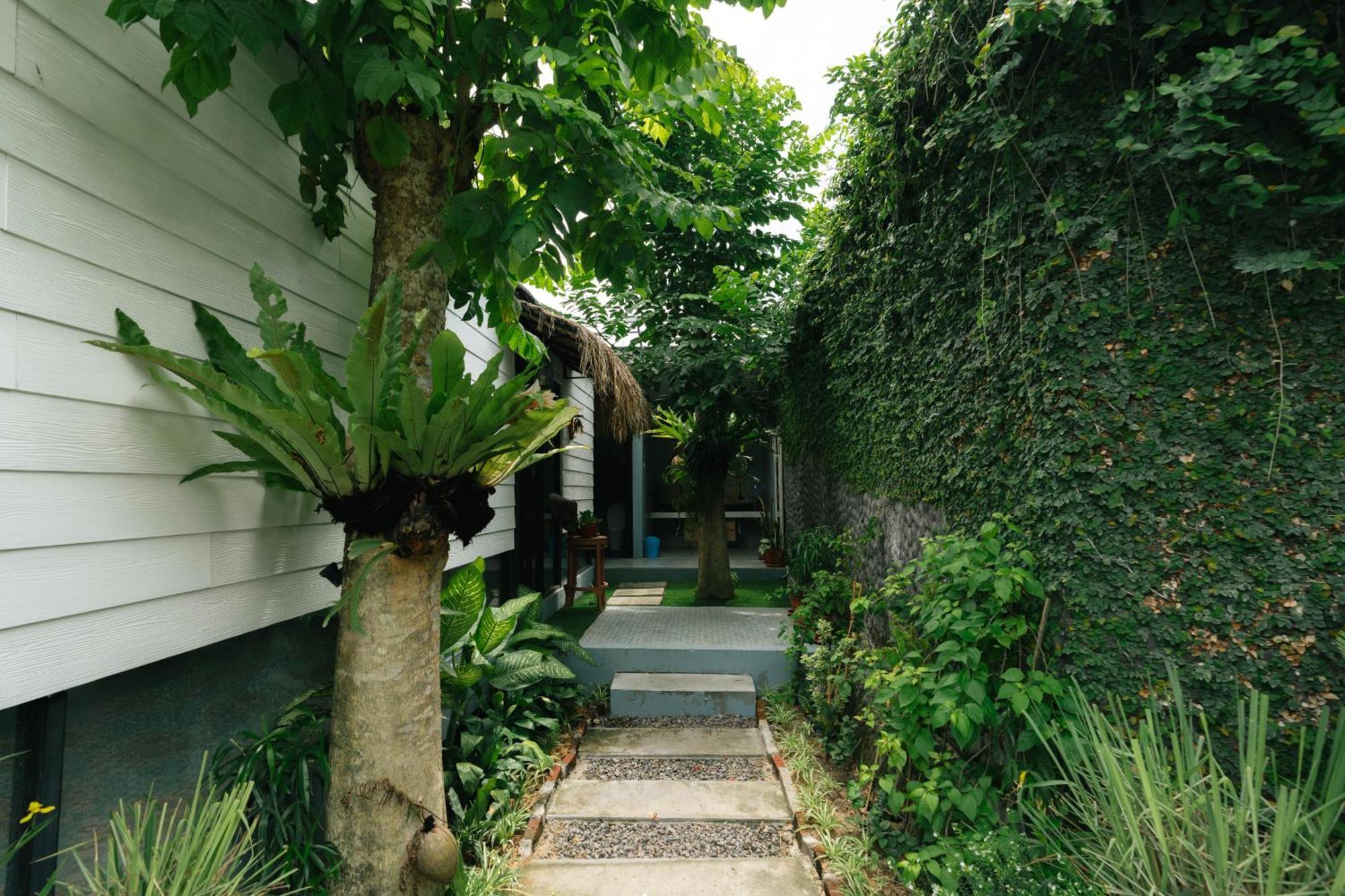 The Jungle Hostel Canggu Exterior photo